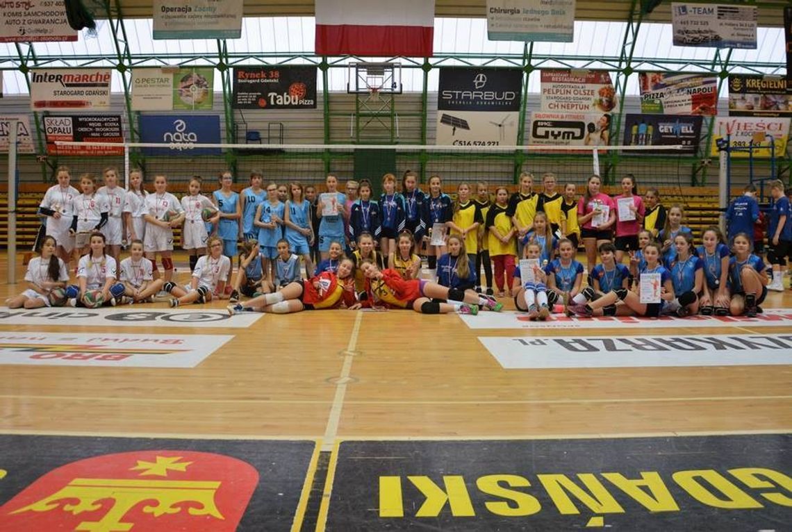 Miejskie Igrzyska Młodzieży Szkolnej w Minisiatkówce „Czwórek” 