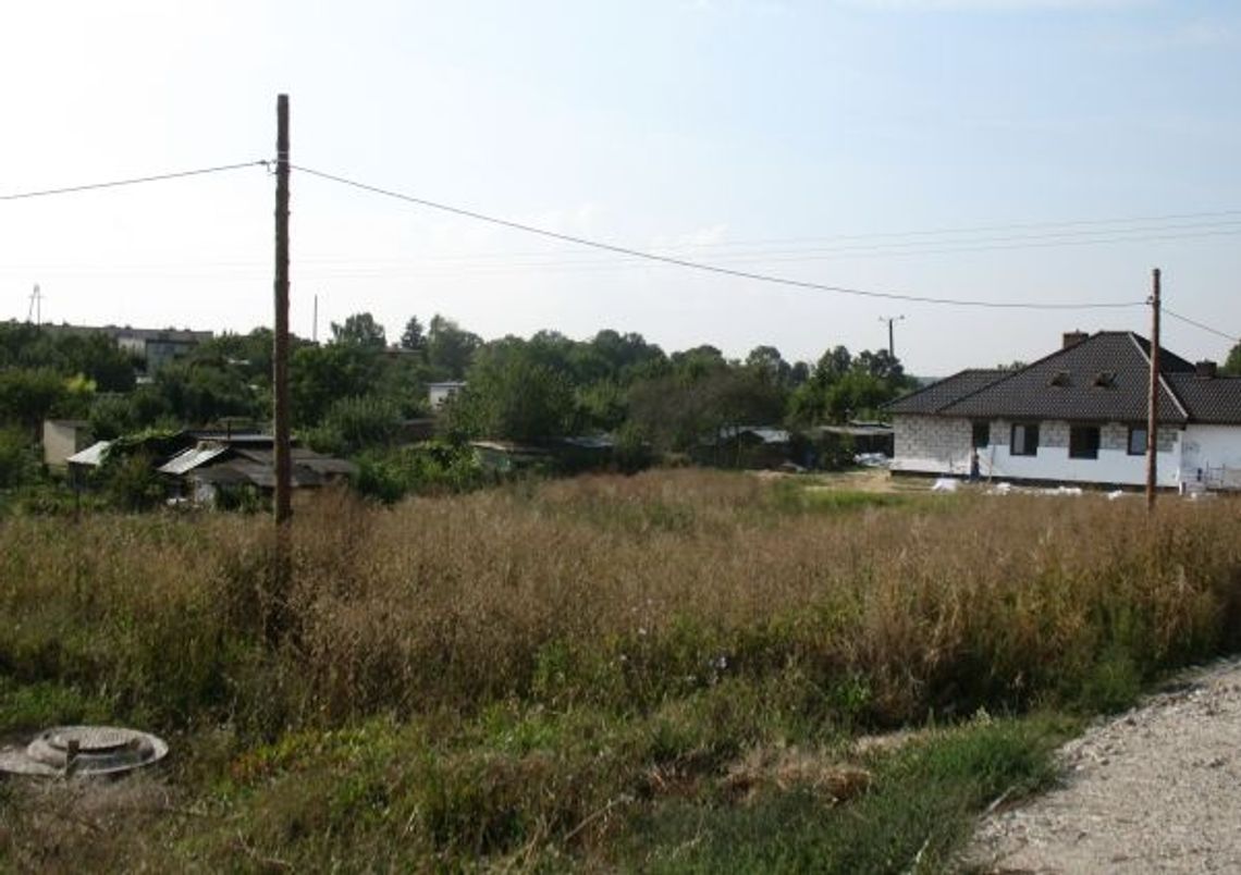 Mieszkańcy domagają się… prądu. Latami czekają na dobrą instalację elektryczną Mieszkańcy domagają się… prądu. Latami czekają na dobrą instalację elektryczną