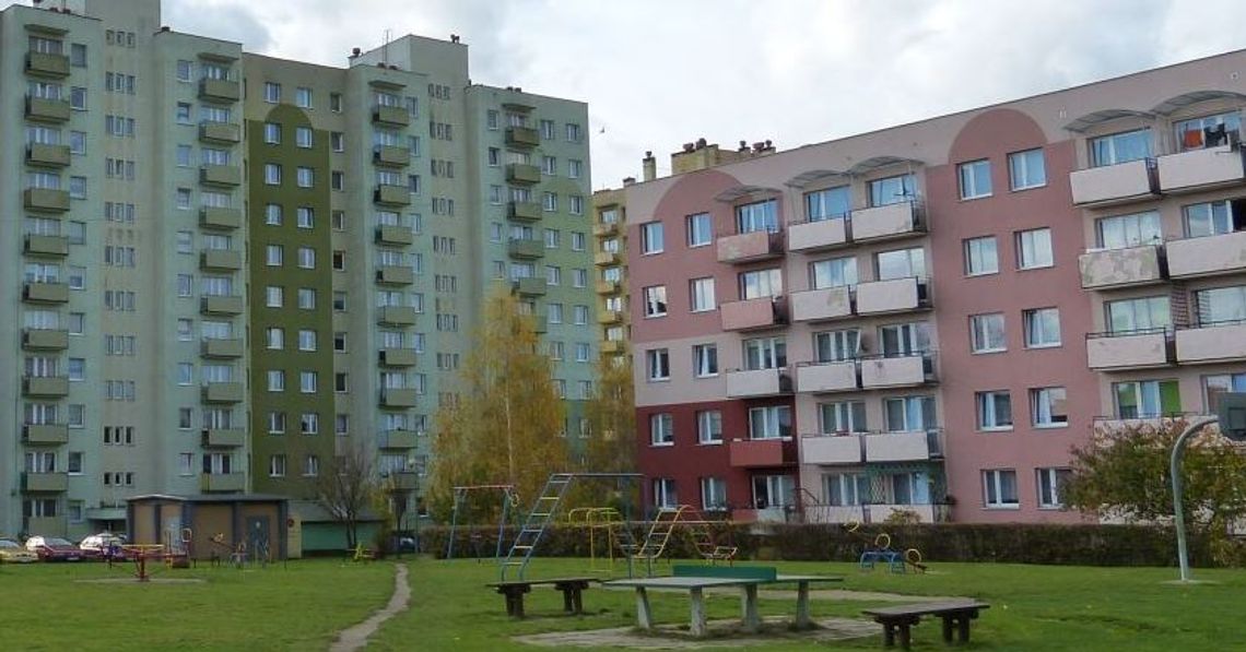 Mieszkania z „wadą”. Kupili, a teraz spłacają obce kredyty