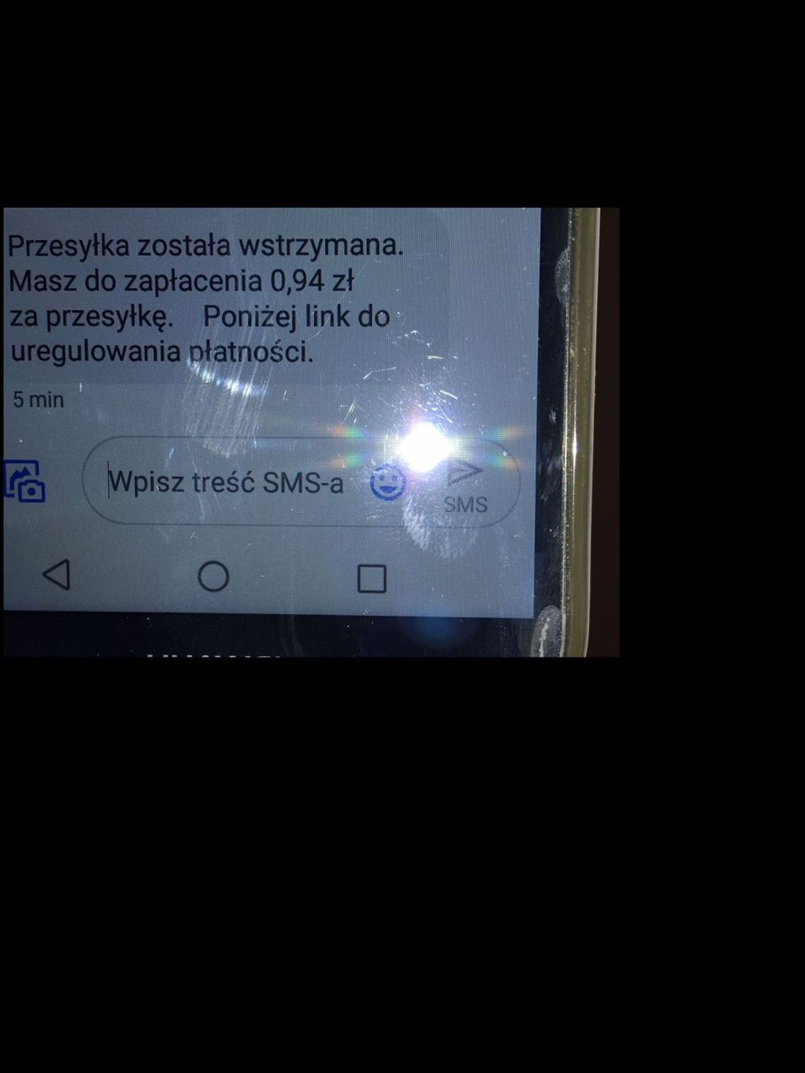 Mieszkanka Kwidzyna straciła ponad 5 tys. zł przez fałszywy SMS zawierający link do dokonania płatności Mieszkanka Kwidzyna straciła ponad 5 tys. zł przez fałszywy SMS zawierający link do dokonania płatności