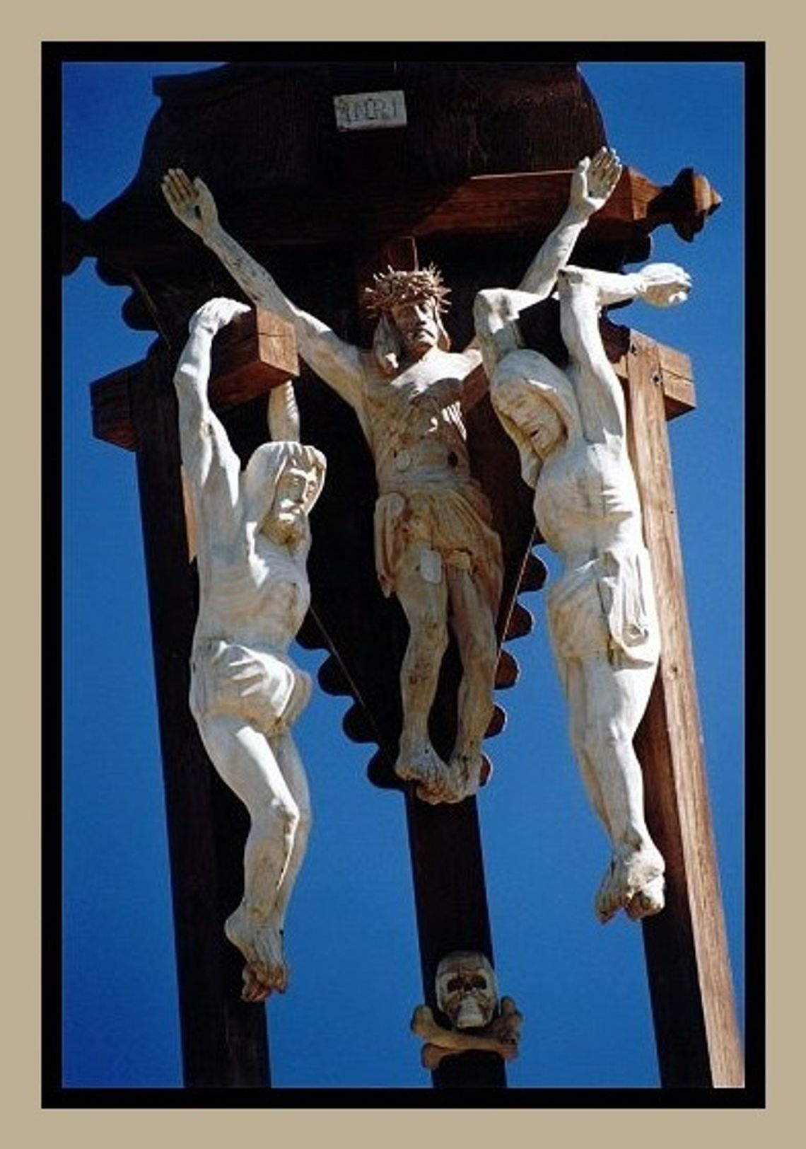 Młodzież w obronie krzyża Młodzież w obronie krzyża