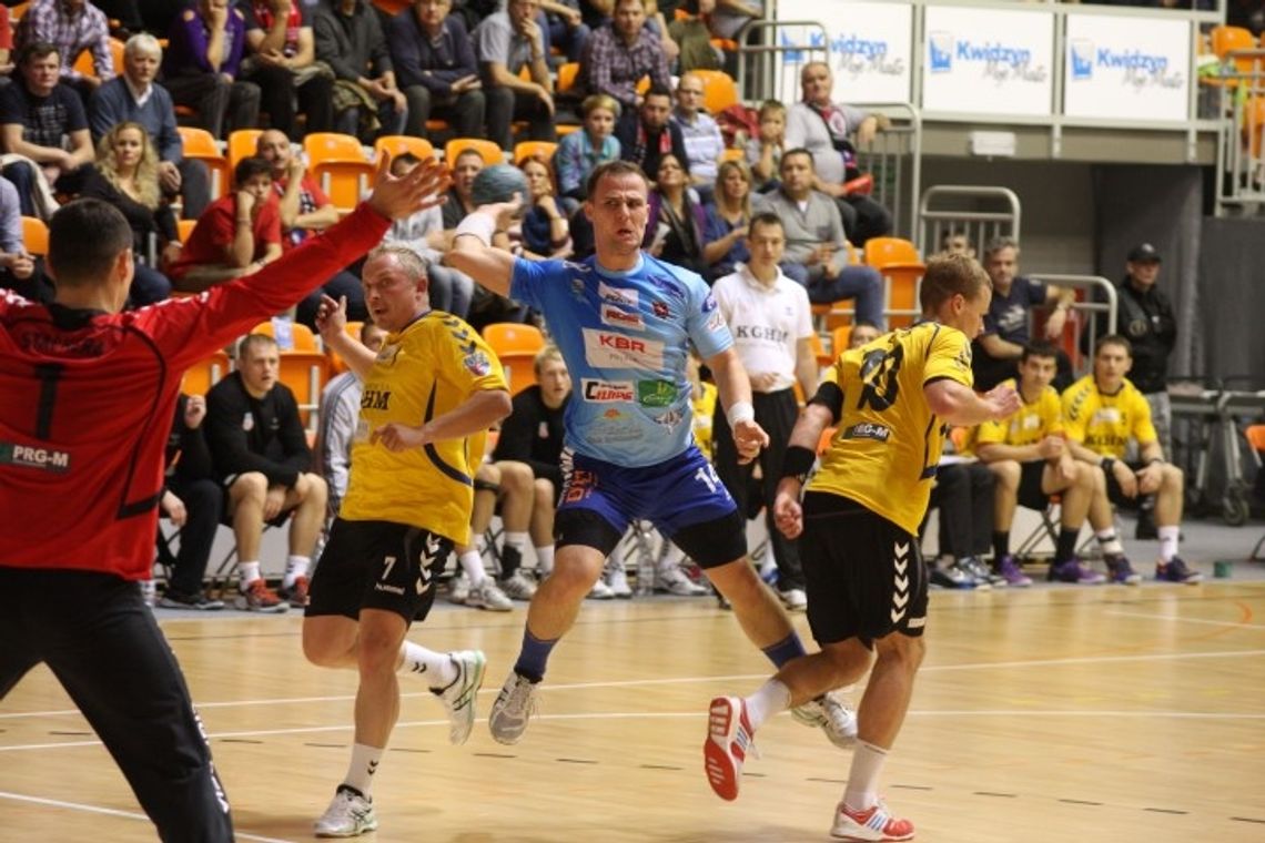 MMTS rozbity przez głogowian MMTS rozbity przez głogowian