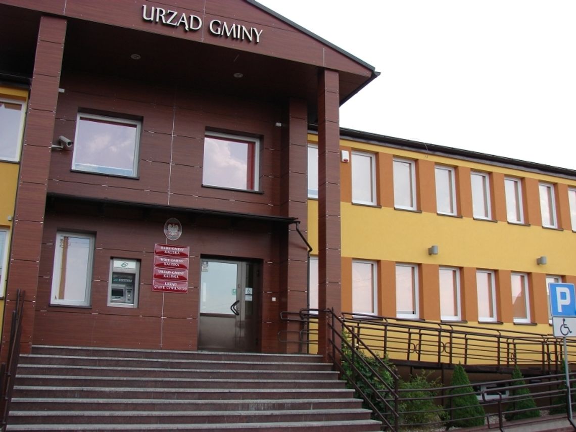 Mobbing w urzędzie?! Rozprowadzano ulotki z zarzutami względem władzy Mobbing w urzędzie?! Rozprowadzano ulotki z zarzutami względem władzy