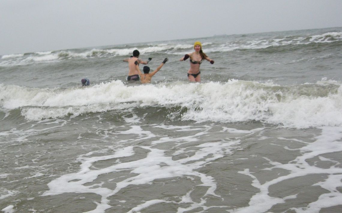 Morsy w Brzeźnie: My się zimy nie boimy Morsy w Brzeźnie: My się zimy nie boimy