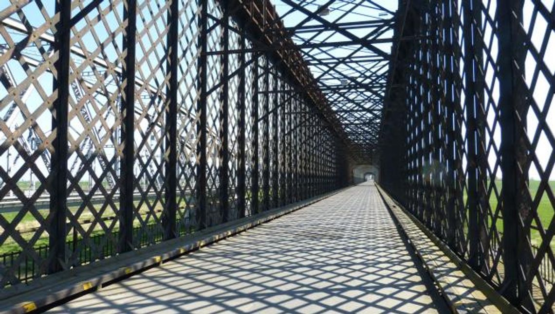 Most bez środków? “Pani poseł nie wie na jakim etapie jest remont”