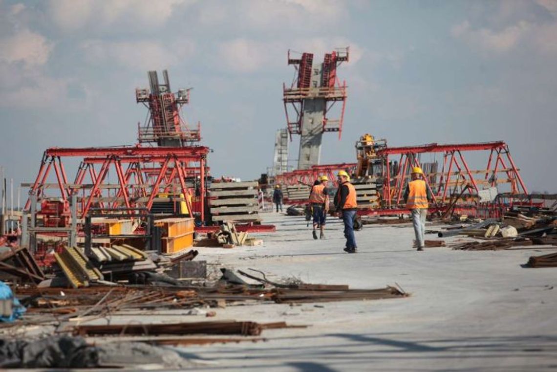 Most na Wiśle - prace trwają non-stop