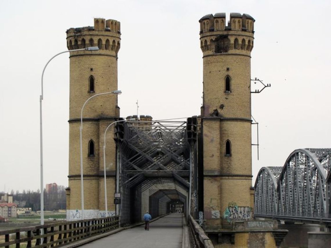 Most Tczewski - miliony potrzebne od zaraz Most Tczewski - miliony potrzebne od zaraz