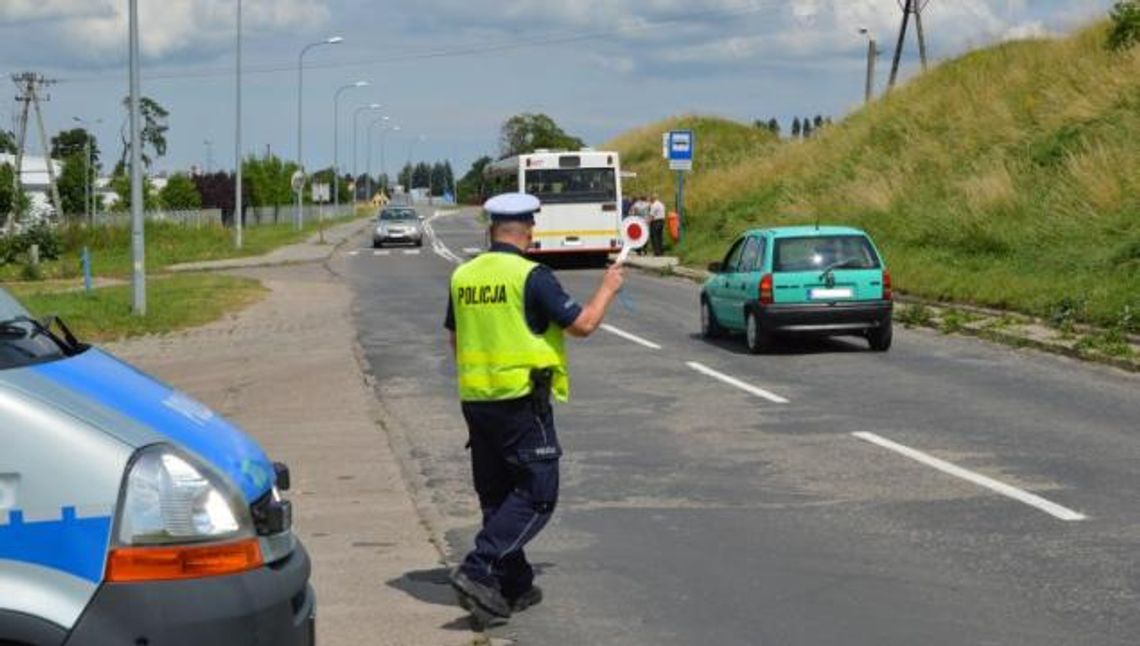 Na 40 skontrolowanych aut wystawili... 21 mandatów