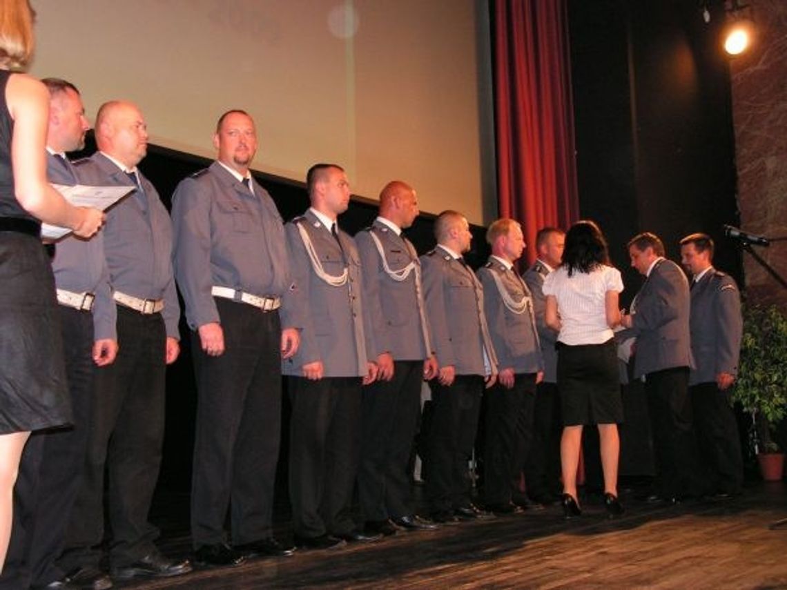 Na co dzień służba, raz w roku święto Na co dzień służba, raz w roku święto