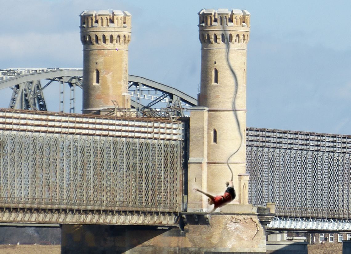 Na luzie. Będą skakać na bungee z mostu! Na luzie. Będą skakać na bungee z mostu!