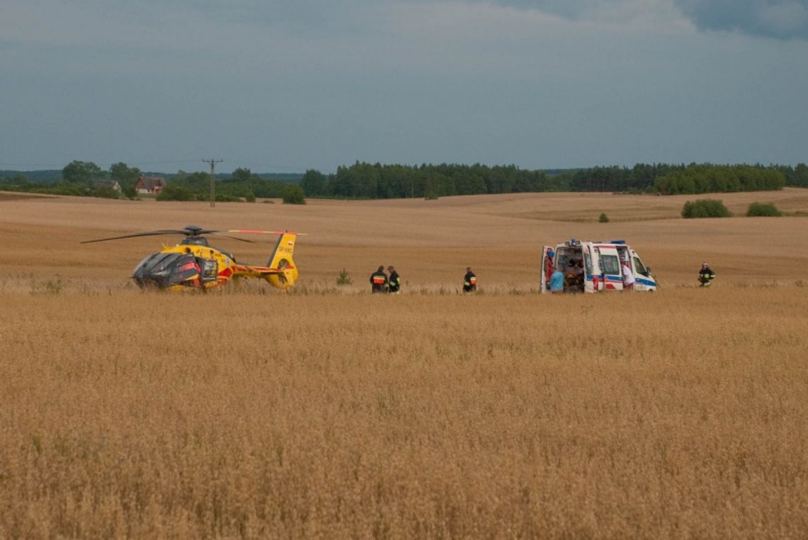Na motrowerze bez kasku, z dzieckiem - wjechała w passata Na motrowerze bez kasku, z dzieckiem - wjechała w passata