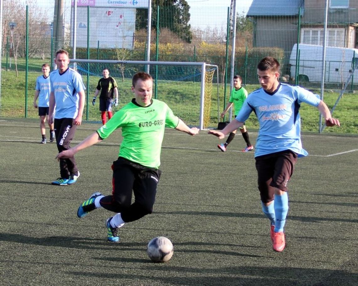 Na szczycie bez emocji - Amatorska Liga Piłki Nożnej Na szczycie bez emocji - Amatorska Liga Piłki Nożnej