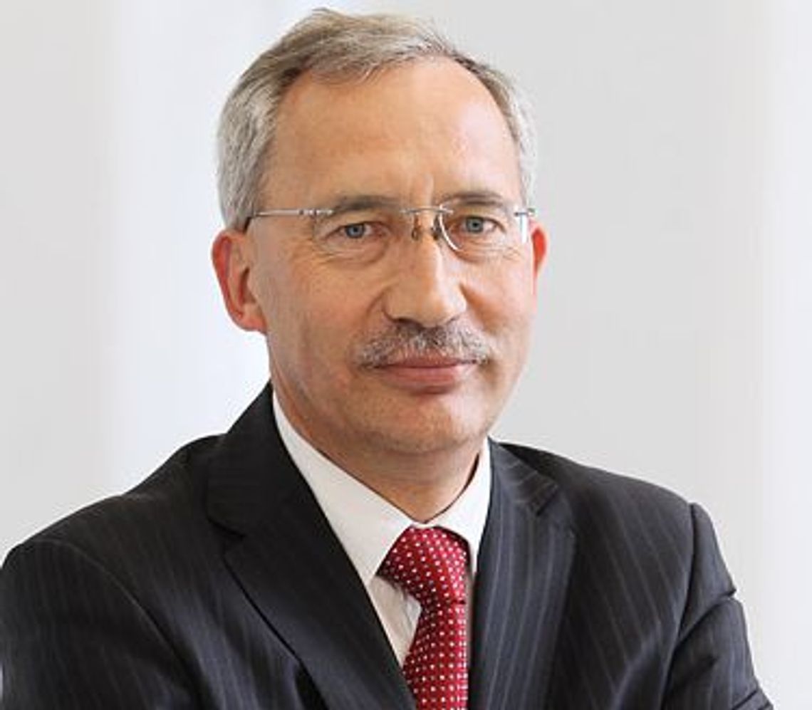 Naczelna Rada Adwokacka zachęca do głosowania na mec. Kazimierza Smolińskiego Naczelna Rada Adwokacka zachęca do głosowania na mec. Kazimierza Smolińskiego