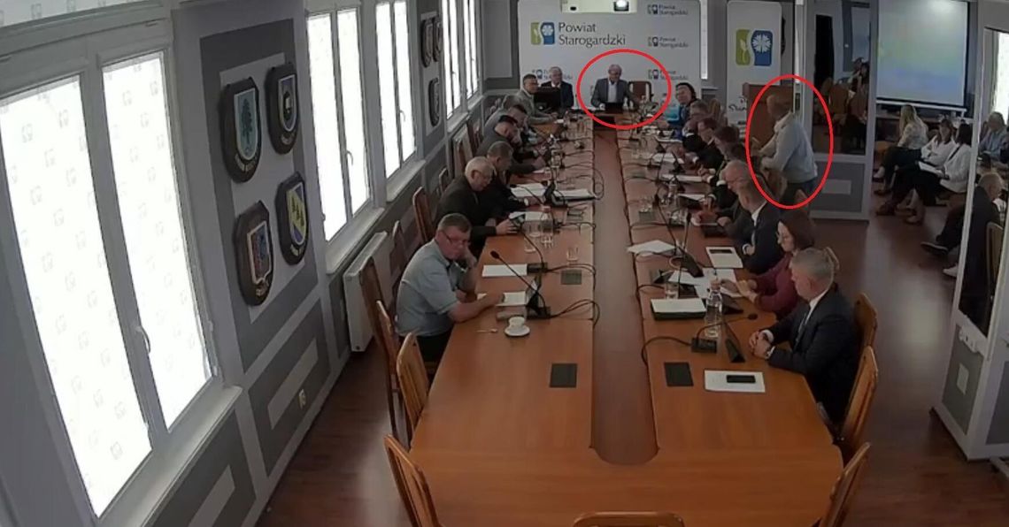 [NAGRANIE] Skandal podczas Sesji Rady Powiatu Starogardzkiego! Przewodniczący Brzoskowski głosował za radnego Herolda!