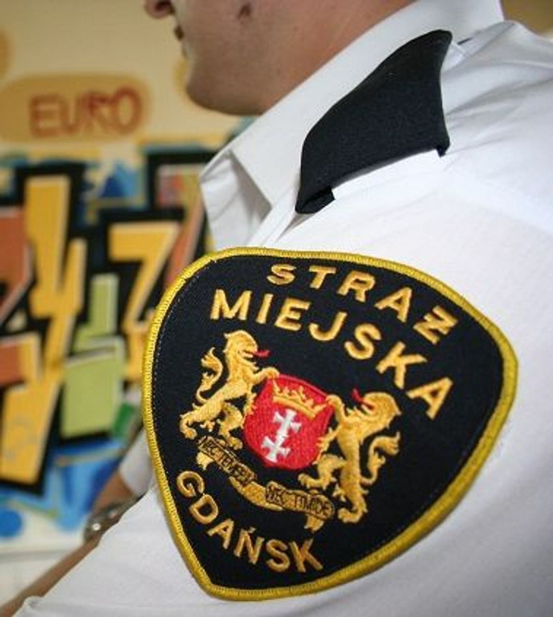 Napaść na strażnika miejskiego - uderzył głową w twarz 