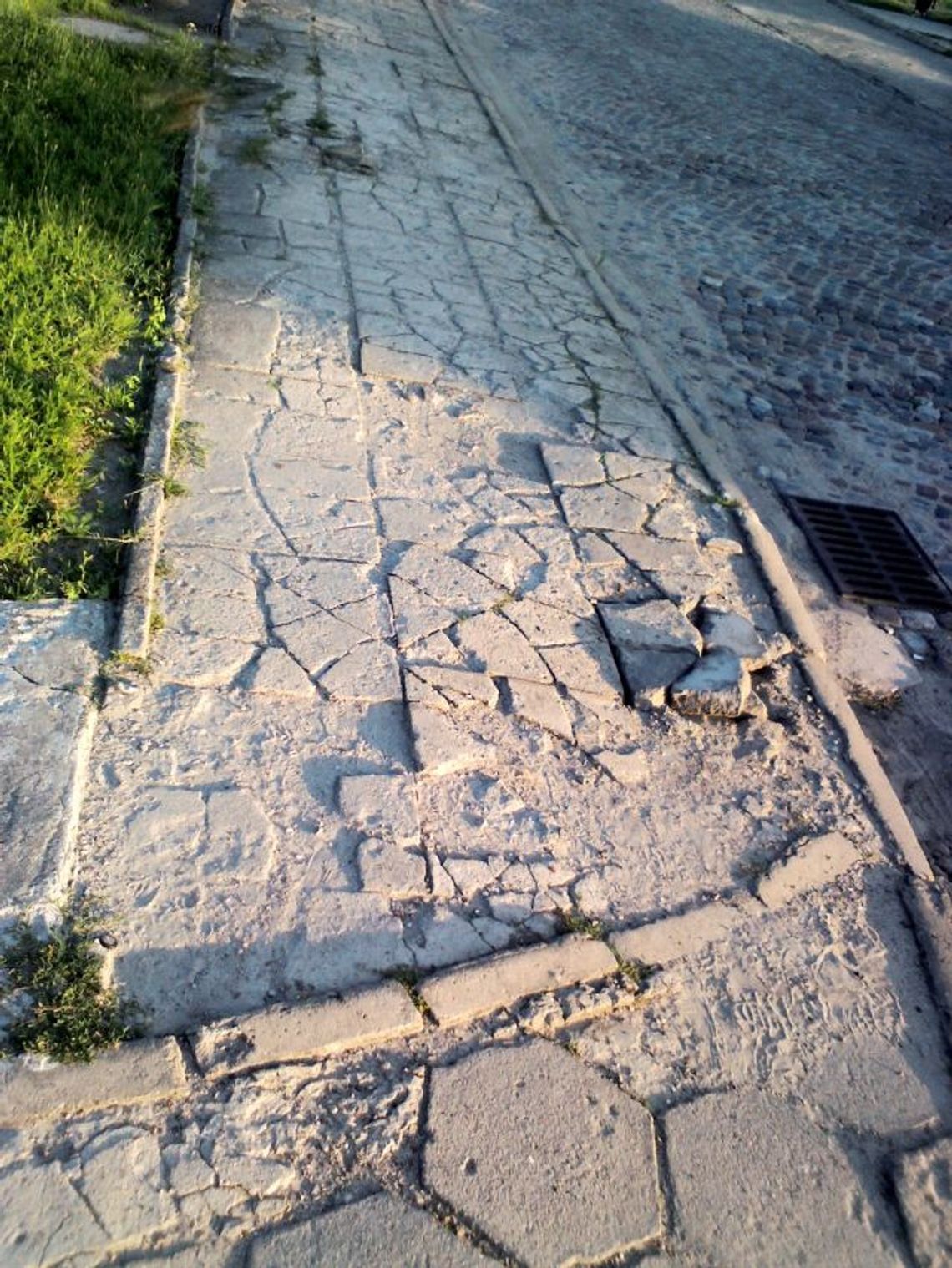 „Nasza pani sołtys nie dba o nasze interesy” „Nasza pani sołtys nie dba o nasze interesy”