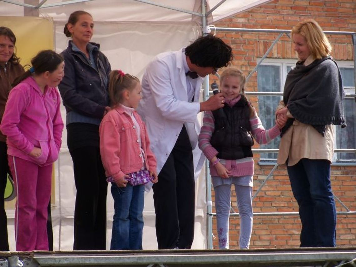 Nie brakuje ludzi dobrego serca. Piknik parafialny na os. Bajkowe Nie brakuje ludzi dobrego serca. Piknik parafialny na os. Bajkowe