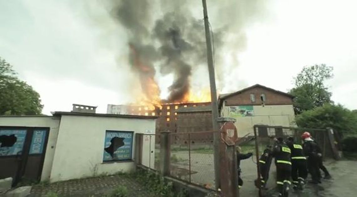 „Nie gasiliśmy tego co się pali. Ratowaliśmy sąsiednie obiekty” „Nie gasiliśmy tego co się pali. Ratowaliśmy sąsiednie obiekty”