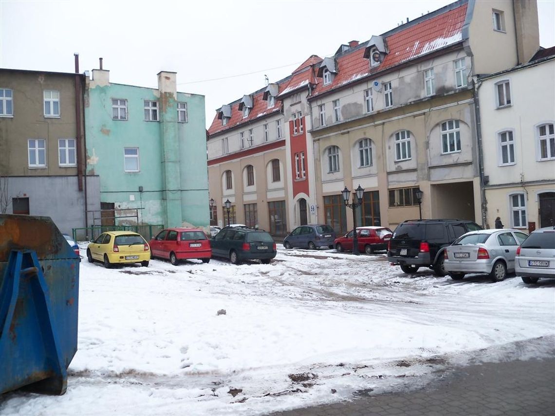 Nie ma gdzie parkować w zatłoczonym mieście Nie ma gdzie parkować w zatłoczonym mieście