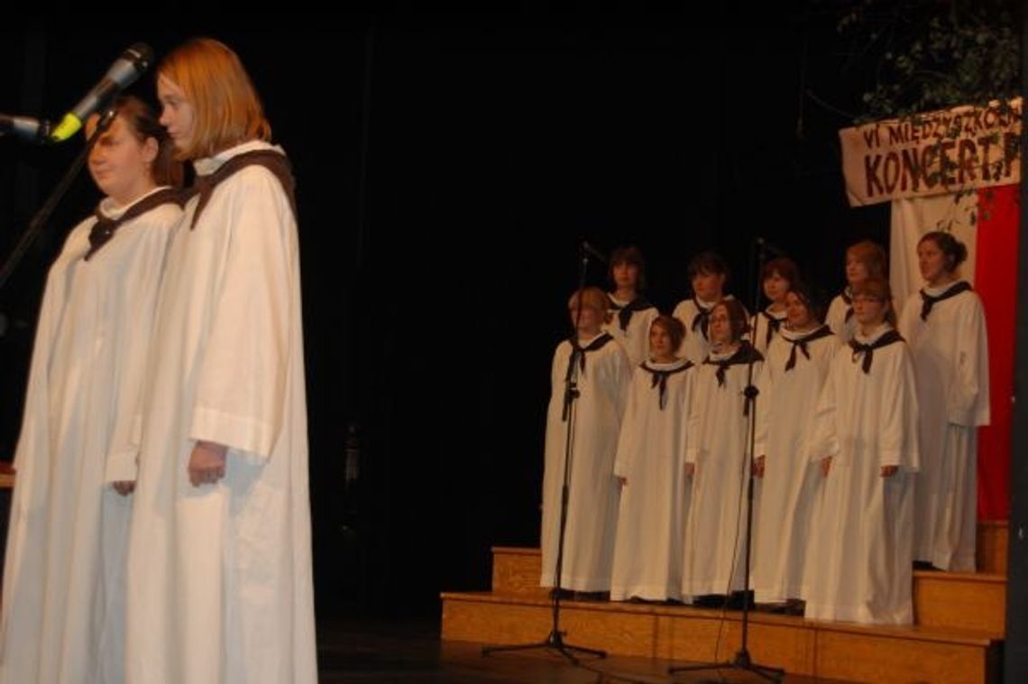 Nie umarła, kiedy my żyjemy Nie umarła, kiedy my żyjemy