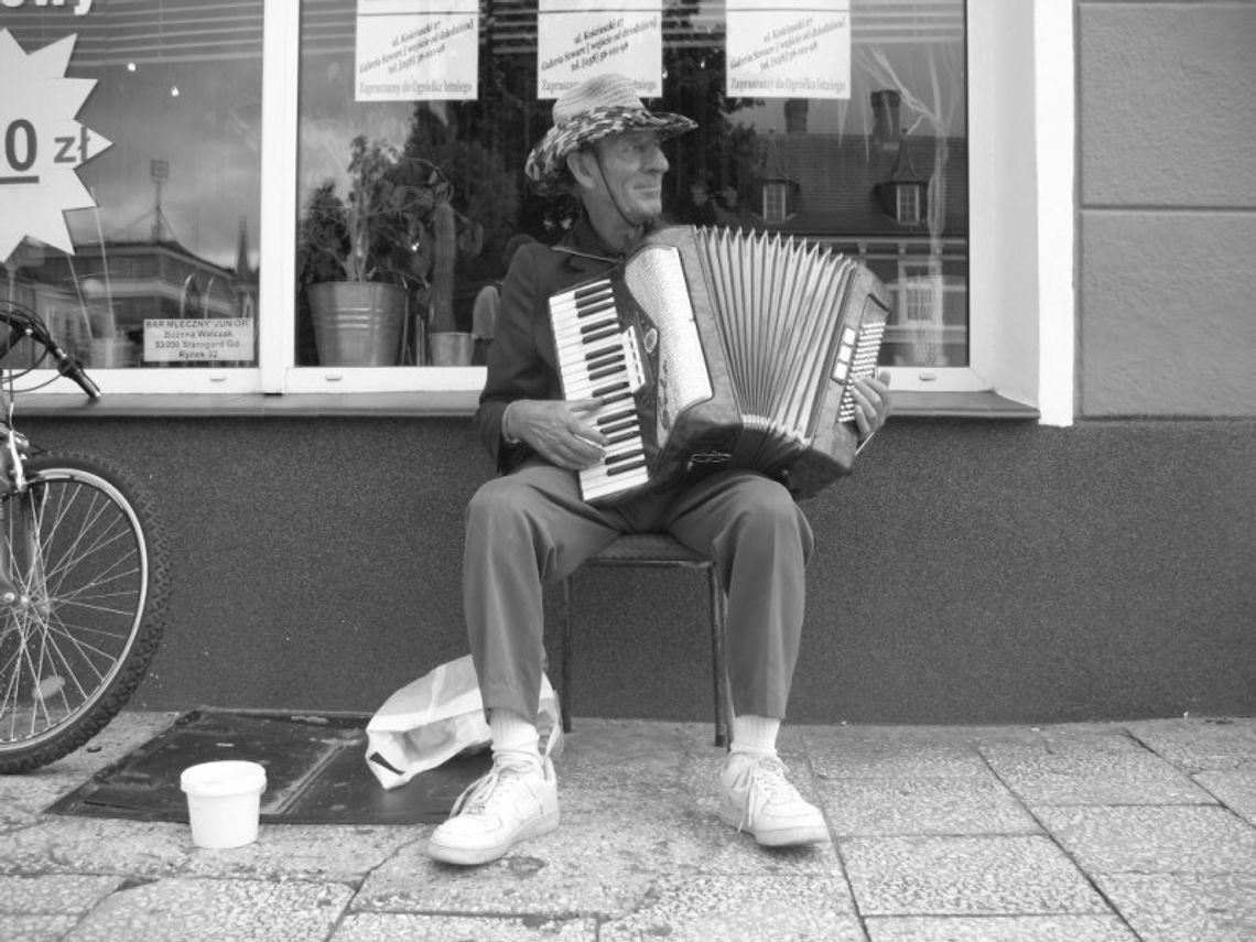 Nie żyje Zygmunt Słomiński - grajek ze starogardzkiego Rynku 