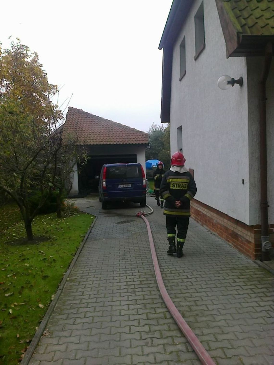 Niebezpieczny pożar garażu na Sienkiewicza Niebezpieczny pożar garażu na Sienkiewicza