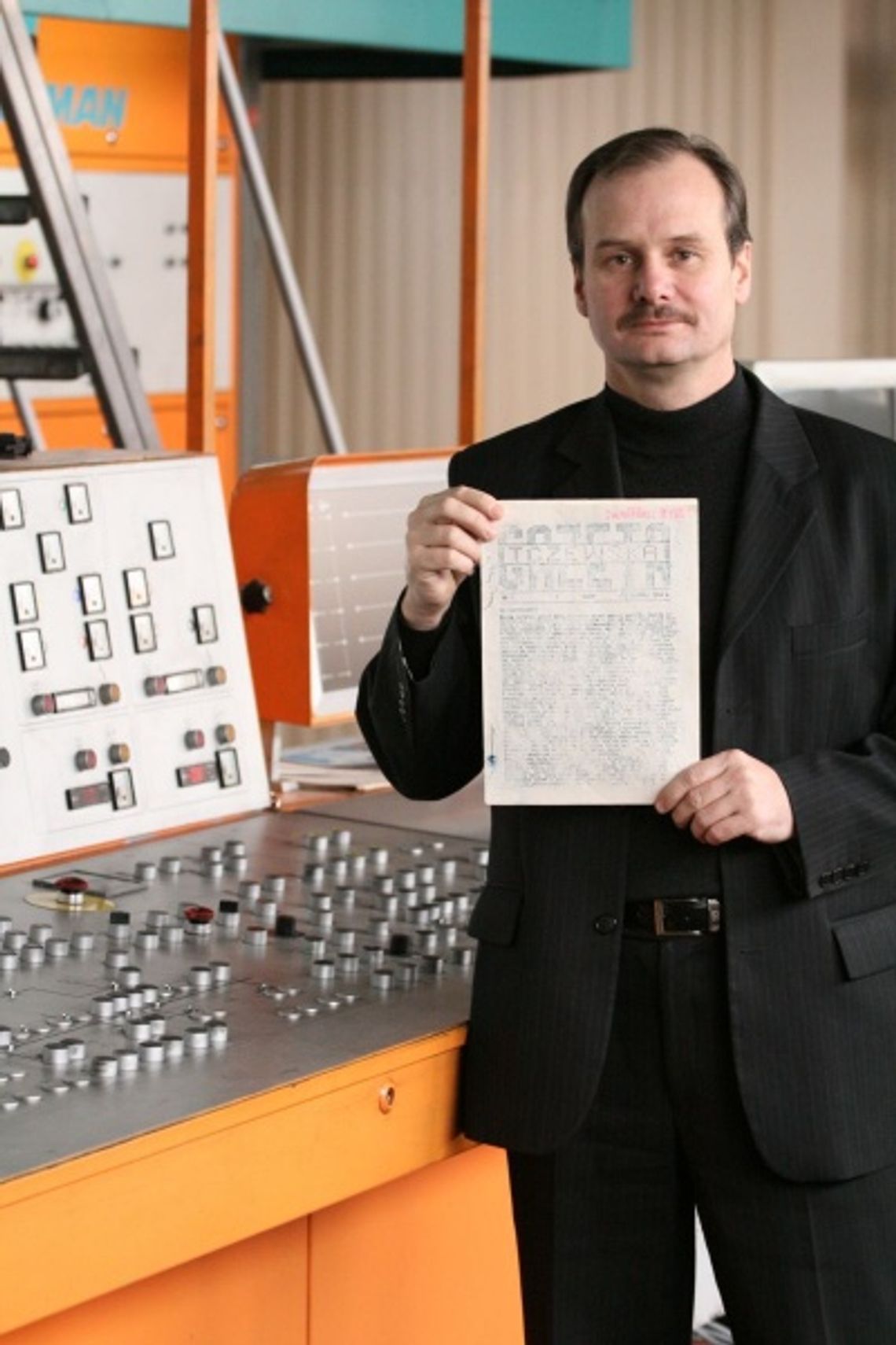 "Nielegalna" gazeta po 25 latach "Nielegalna" gazeta po 25 latach