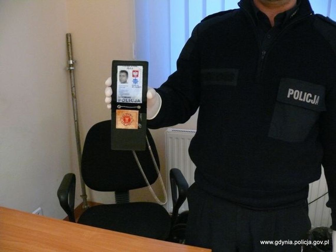 Niemundurowi z odznaką chcieli 10 tys. zł za "zapomnienie o sprawie"