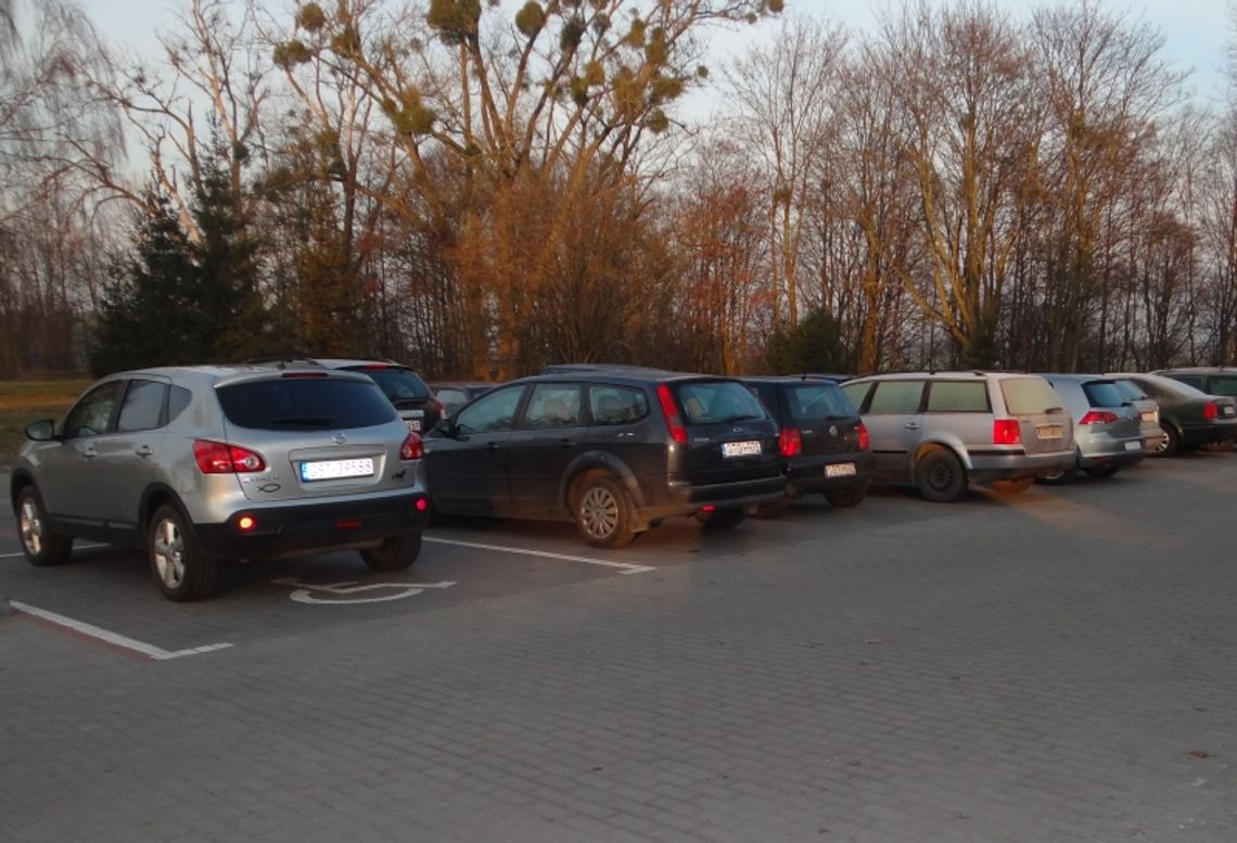 Niepełnosprawni będą parkować za darmo. Modernizacja parkingu przy szpitalu 