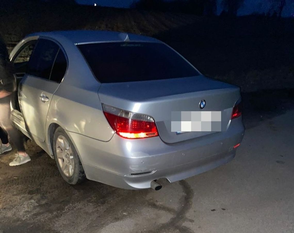 Nietrzeźwa kierująca z blisko promilem alkoholu. Dramatyczne zatrzymanie na drodze do Stańkowa Nietrzeźwa kierująca z blisko promilem alkoholu. Dramatyczne zatrzymanie na drodze do Stańkowa