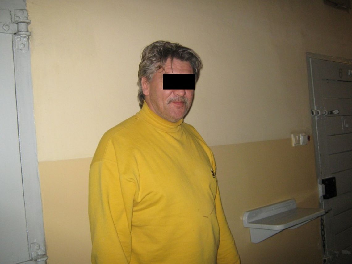 Nietrzeźwi rodzice opiekowali się miesięcznym synkiem Nietrzeźwi rodzice opiekowali się miesięcznym synkiem