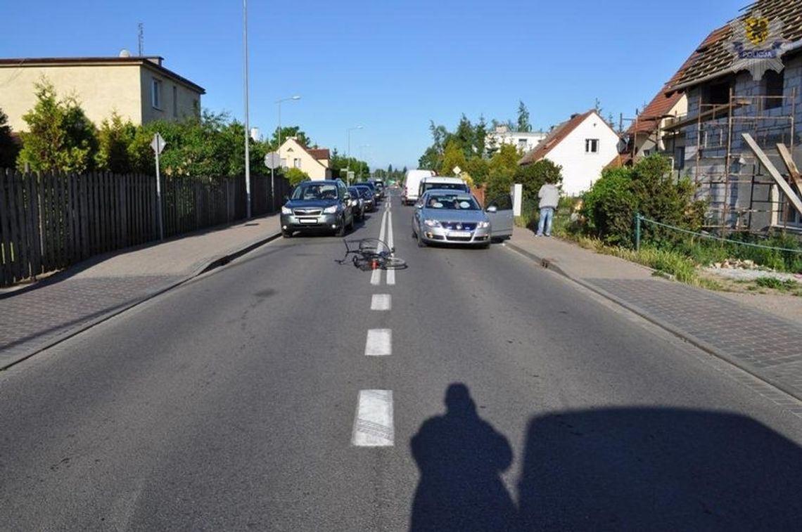 Nietrzeźwy cyklista uderzył w Mercedesa Nietrzeźwy cyklista uderzył w Mercedesa