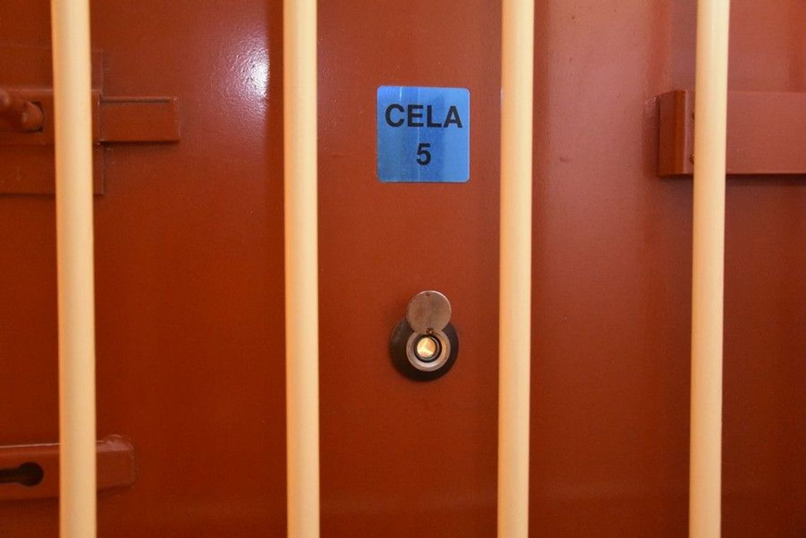 Nietrzeźwy kierowca złamał 2 zakazy sądowe. 24-latek ponownie stanie przed sądem