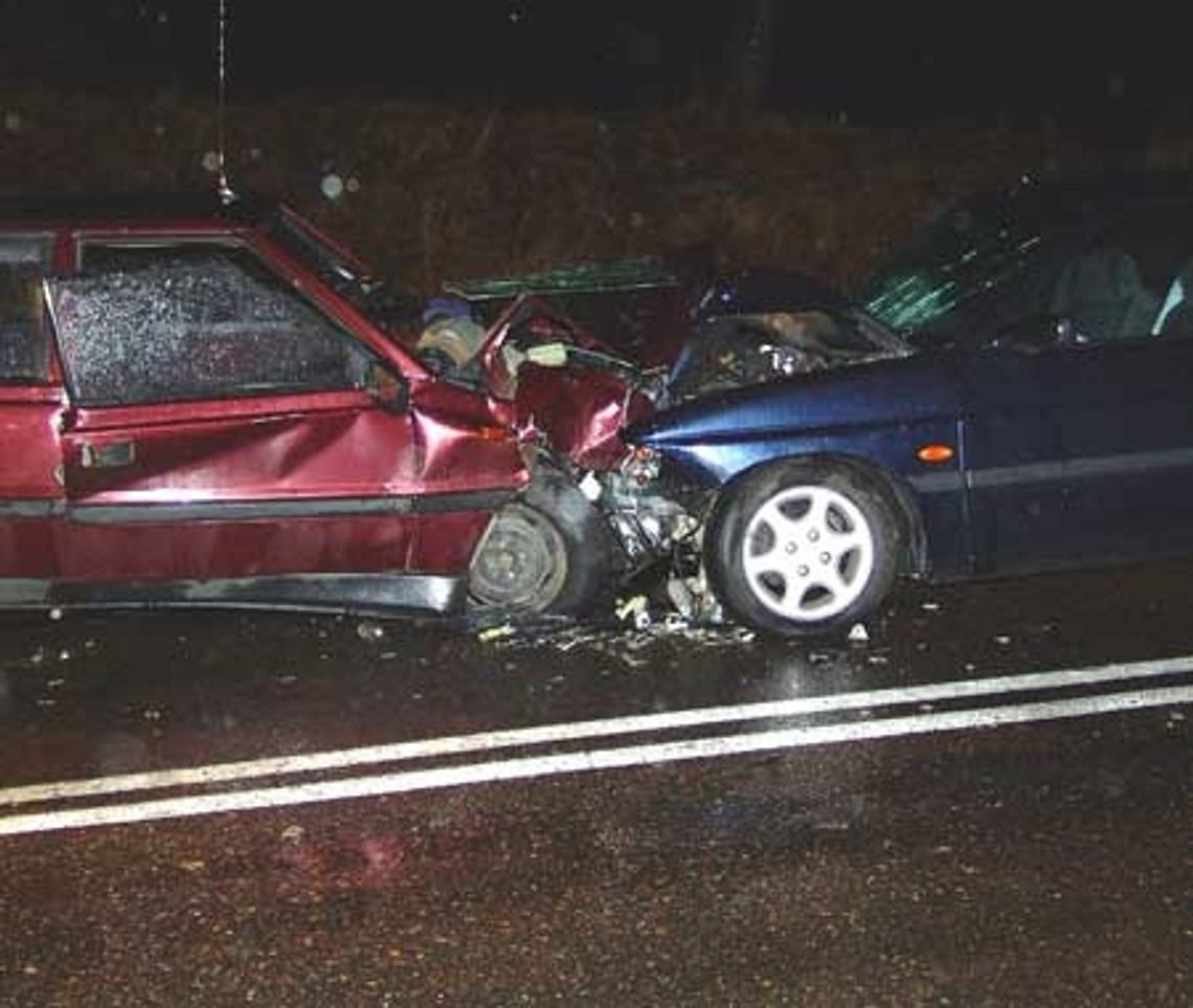 Nietrzeźwy sprawca wypadku. Czołowe zderzenie! Nietrzeźwy sprawca wypadku. Czołowe zderzenie!
