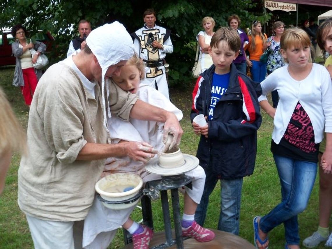 Niezwykła podróż w realia średniowiecznej wsi Niezwykła podróż w realia średniowiecznej wsi