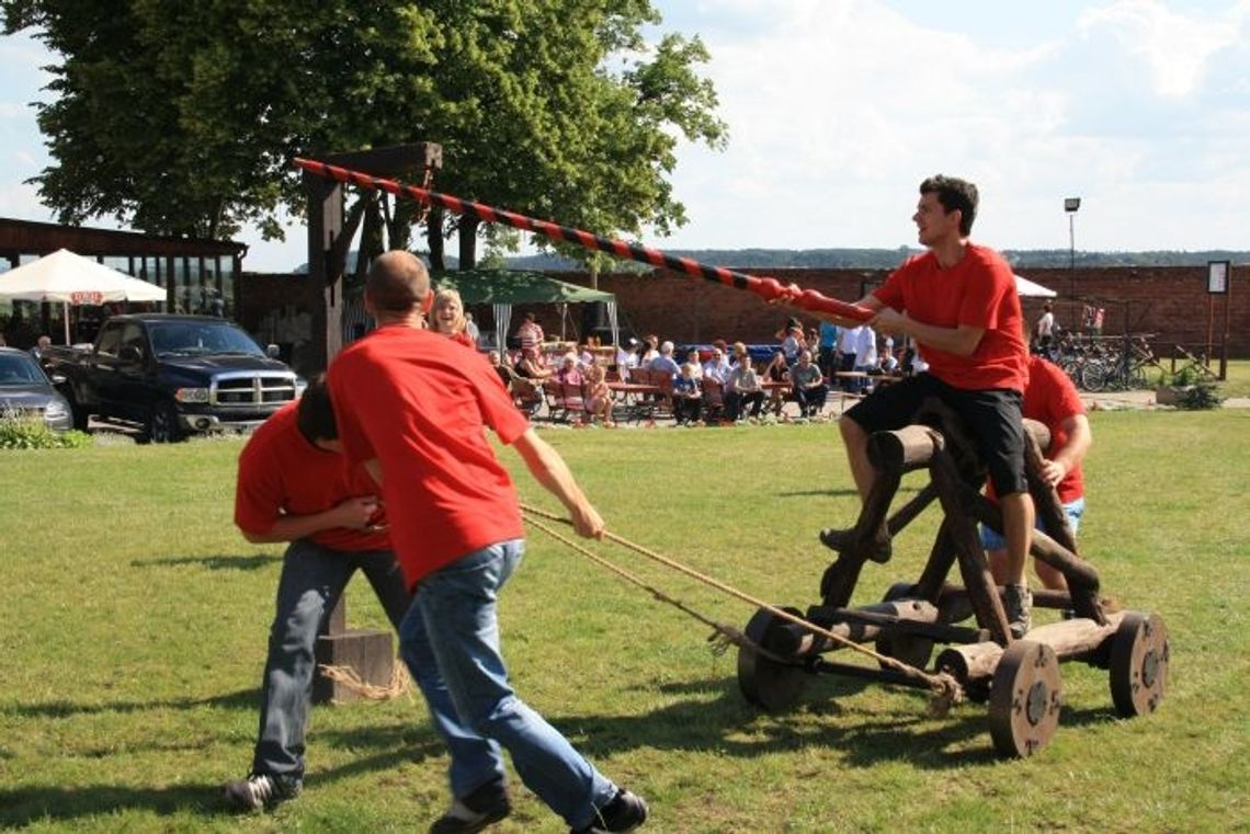 Noc Świętojańska - długi dzień, krótka noc i... godzina z życia mężczyzny Noc Świętojańska - długi dzień, krótka noc i... godzina z życia mężczyzny