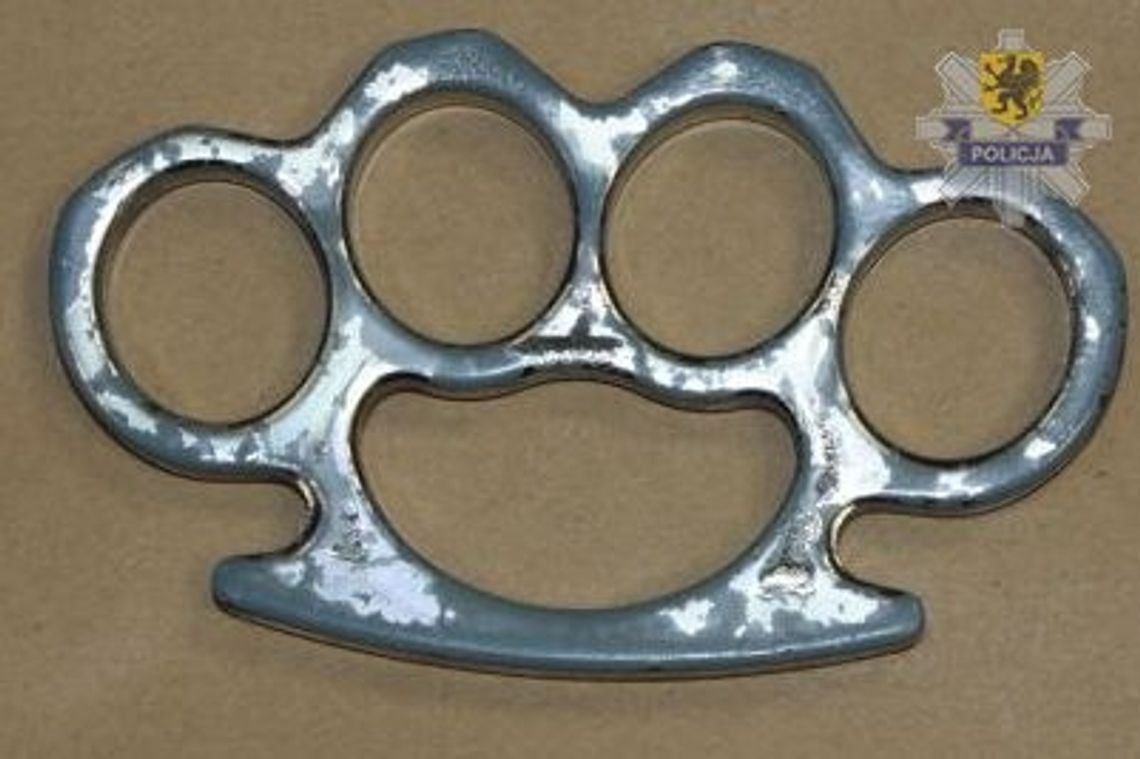 Nocny "spacer" - z kastetem po mieście