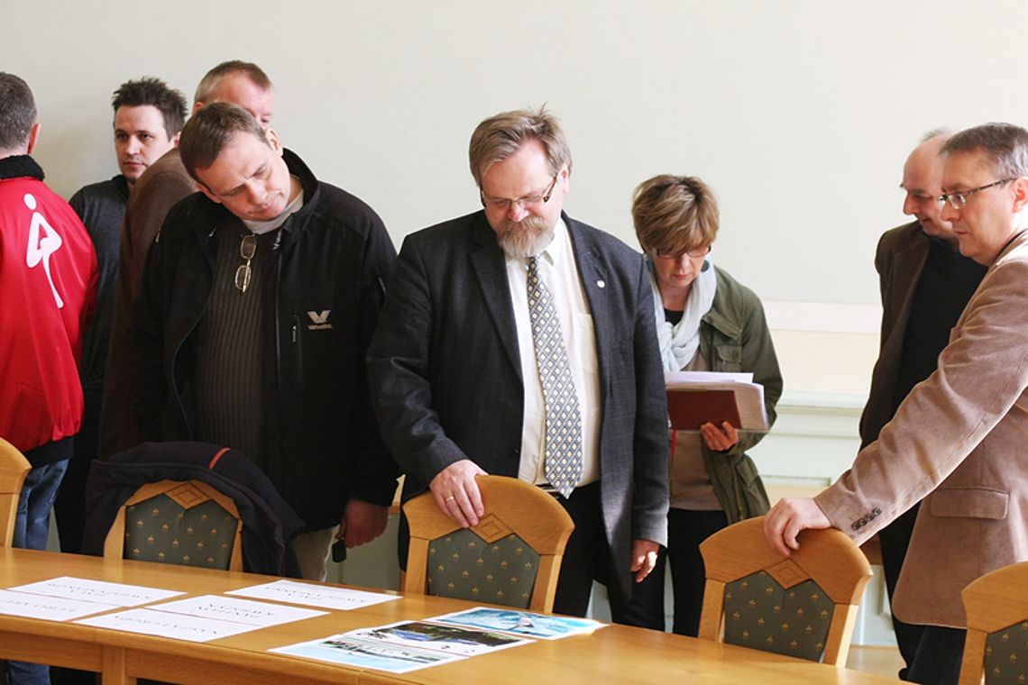 Nowa hala nadal bez nazwy Nowa hala nadal bez nazwy