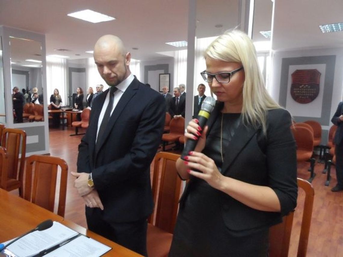 Nowa radna w Radzie Powiatu Starogardzkiego złożyła ślubowanie Nowa radna w Radzie Powiatu Starogardzkiego złożyła ślubowanie