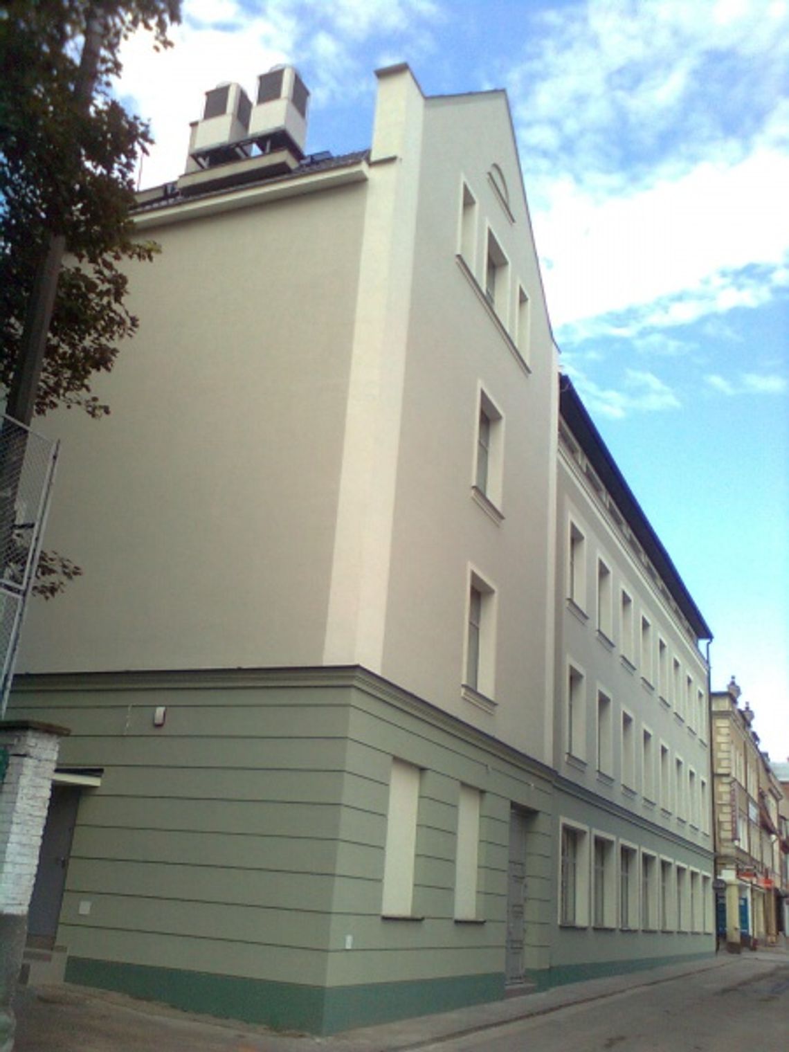 Nowy gmach biblioteki. Robi wrażenie Nowy gmach biblioteki. Robi wrażenie