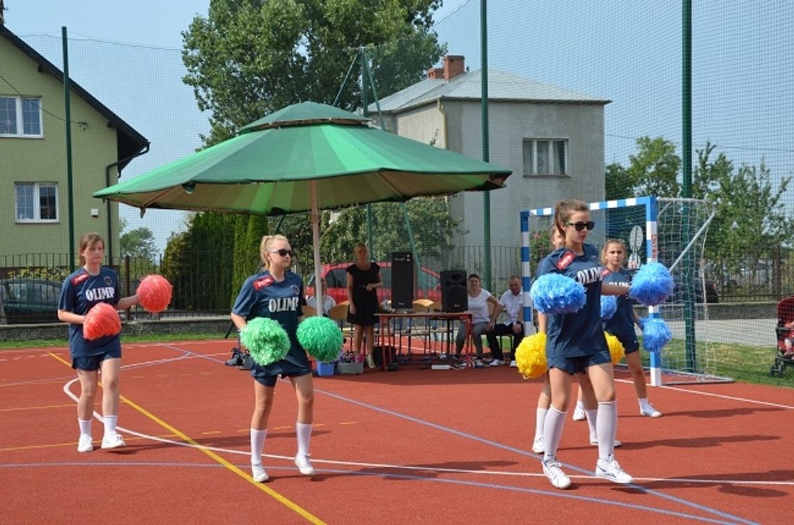 Nowy kompleks na początek roku! Rudno ma nowoczesne boisko Nowy kompleks na początek roku! Rudno ma nowoczesne boisko