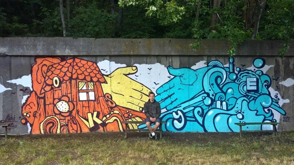 Nowy mural na Oksywiu już jest. Charakter Oksywia ujęty w kilku symbolach.