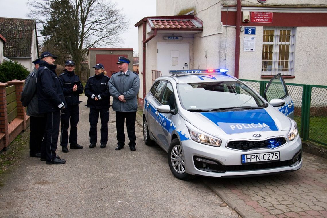 Nowy samochód dla policji w Potęgowie Nowy samochód dla policji w Potęgowie