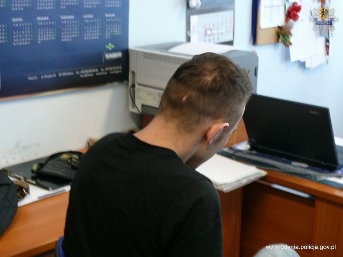 Nożem kuchennym na babcię - dla 100 zł Nożem kuchennym na babcię - dla 100 zł