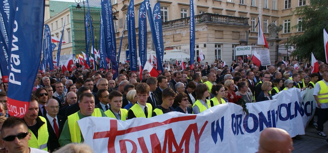  &quot;Obudź się Polsko!&quot; manifestacja antyrządowa. &quot;Solidarność&quot;, sympatycy Radia Maryja i PiS