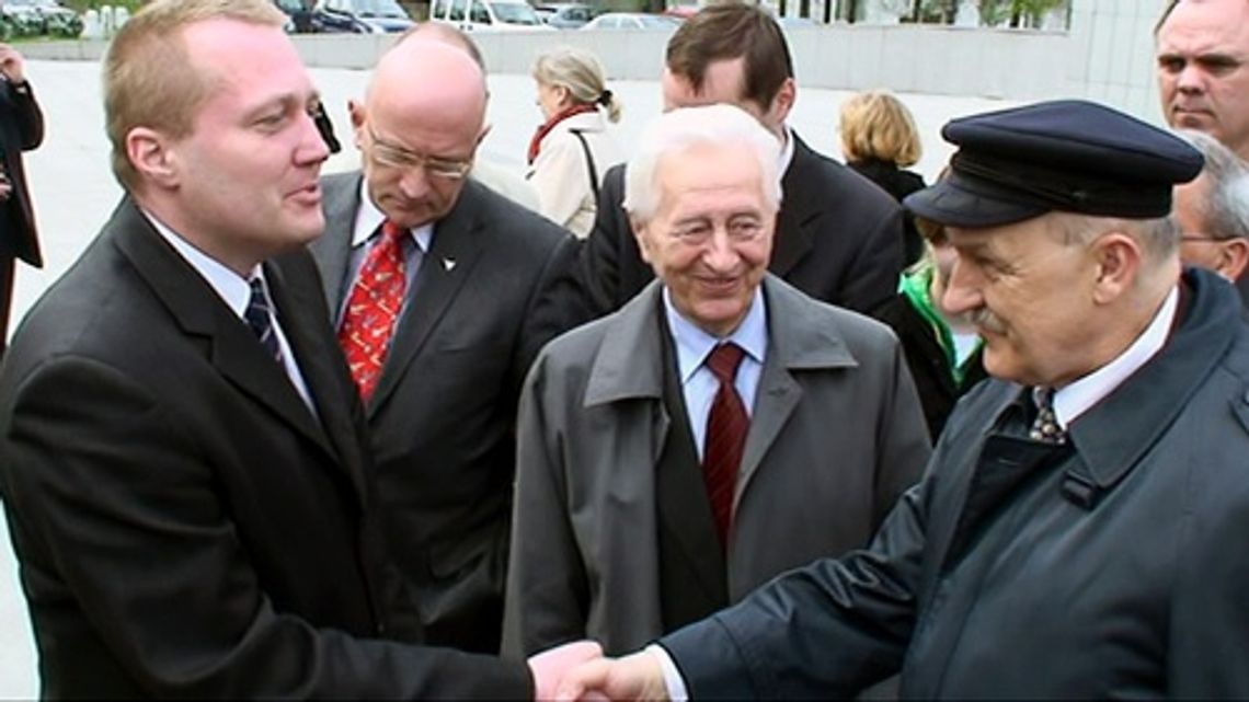 Oddajcie nam święto Trzech Króli! Milion podpisów poparcia Oddajcie nam święto Trzech Króli! Milion podpisów poparcia