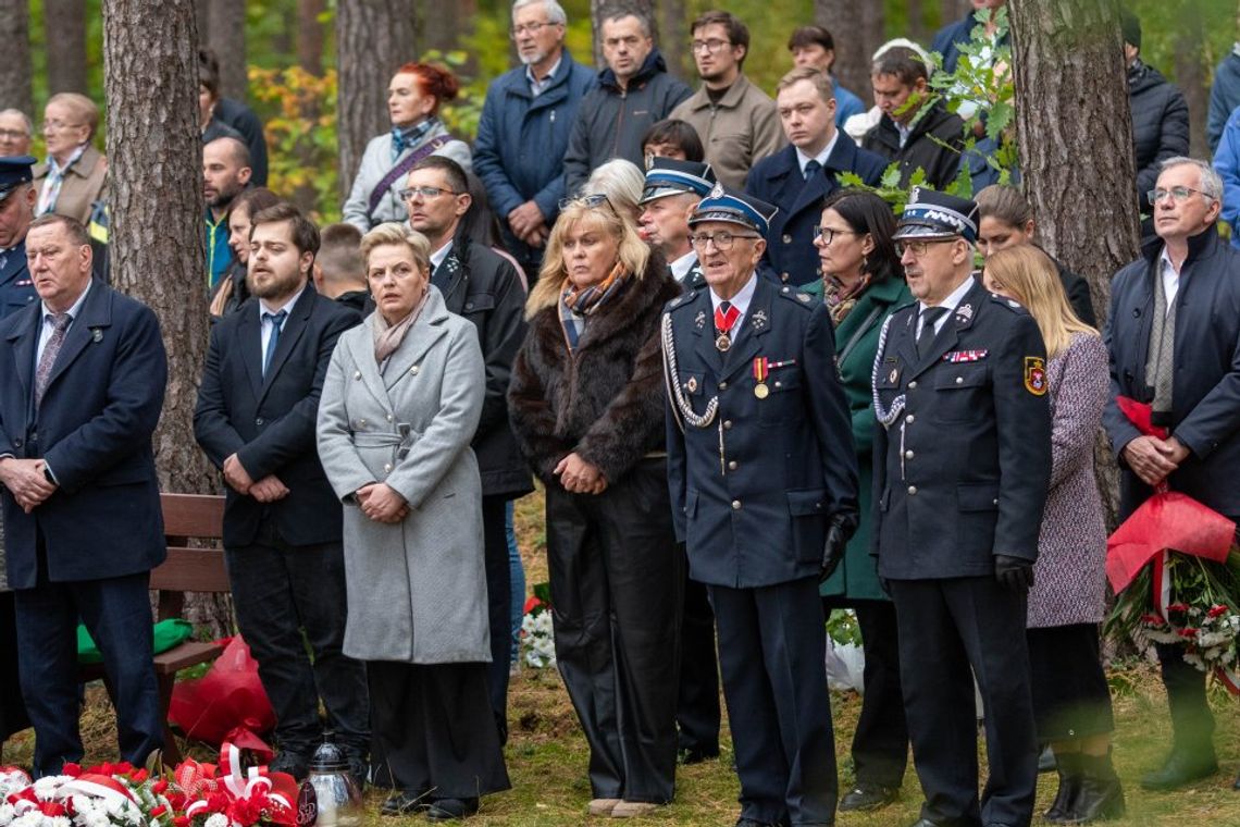 Oddali hołd ofiarom niemieckiego terroru Oddali hołd ofiarom niemieckiego terroru