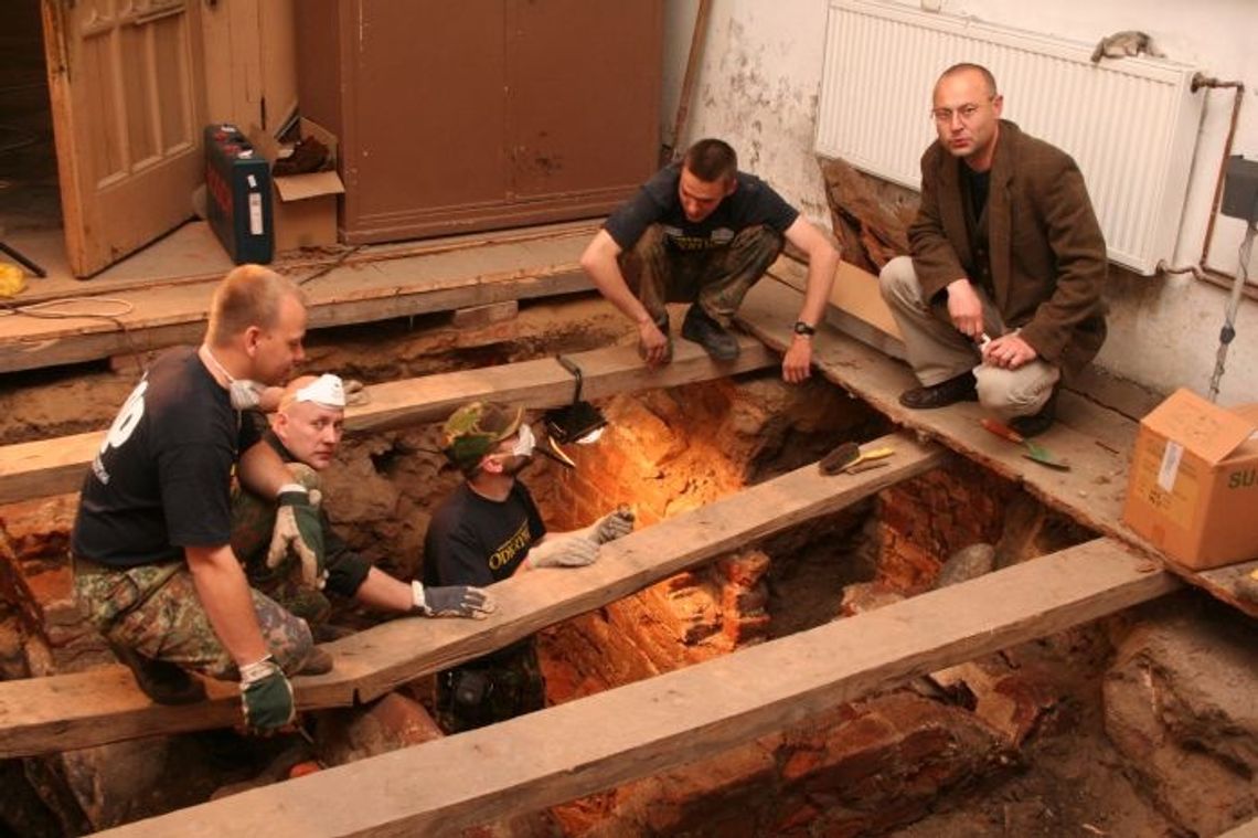 Odkrycie w katedrze kwidzyńskiej: to szkielety mistrzów krzyżackich!!! Odkrycie w katedrze kwidzyńskiej: to szkielety mistrzów krzyżackich!!!