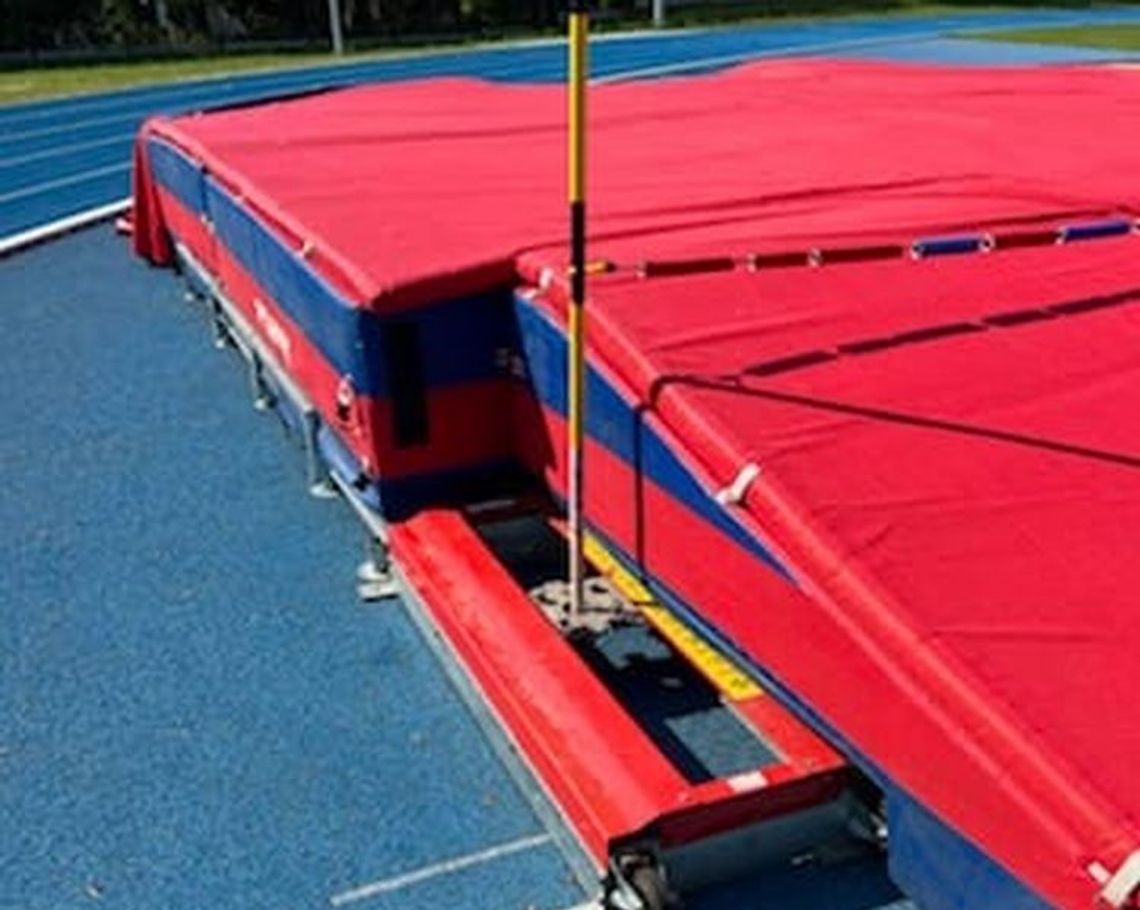 Odpowie za kradzież oraz uszkodzenie skoczni lekkoatletycznej