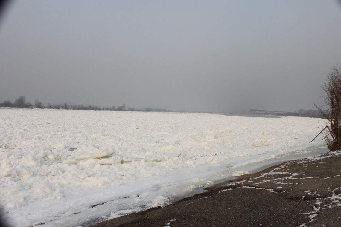Odpowiedzą za fałszywy alarm. Narazili życie strażaków Odpowiedzą za fałszywy alarm. Narazili życie strażaków